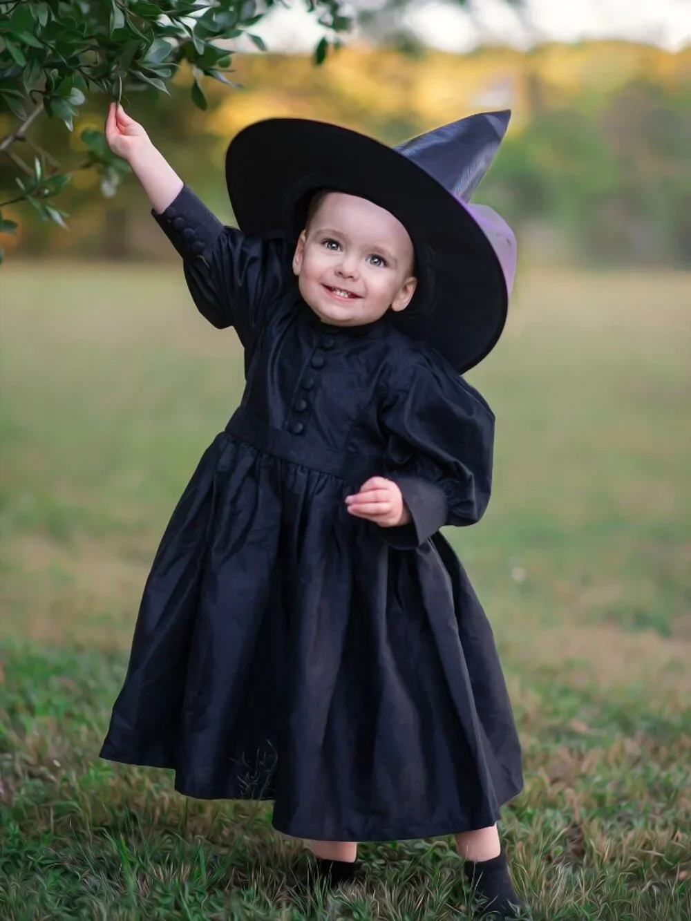 Bundle of 5 hats
